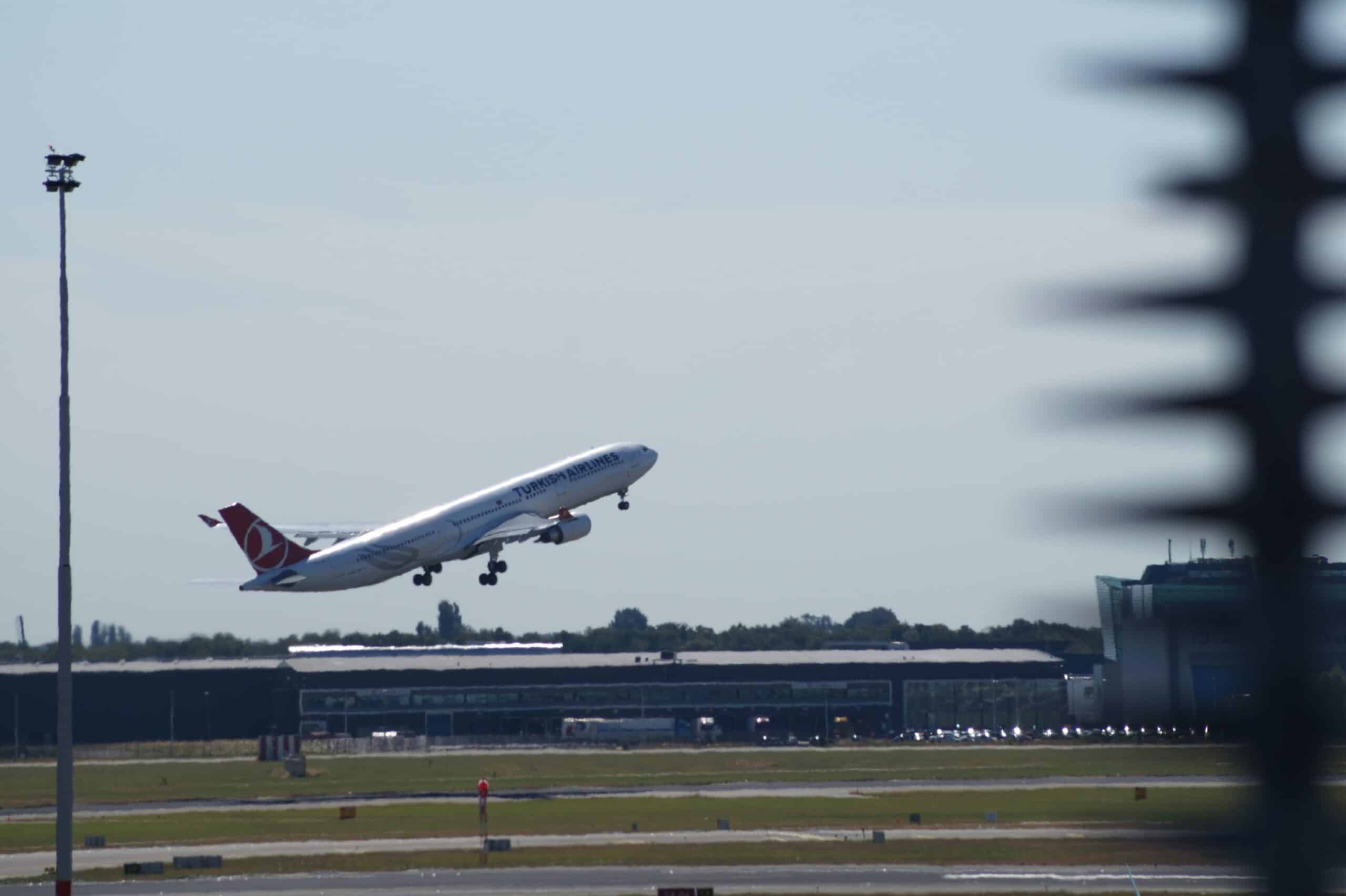 Airplane Aerodynamics
